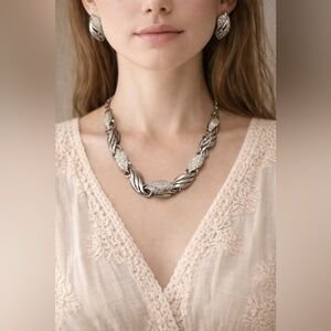 015 Vintage Silver Tone Necklace-Earring Set Textured Leaf Link Mid Century Glam